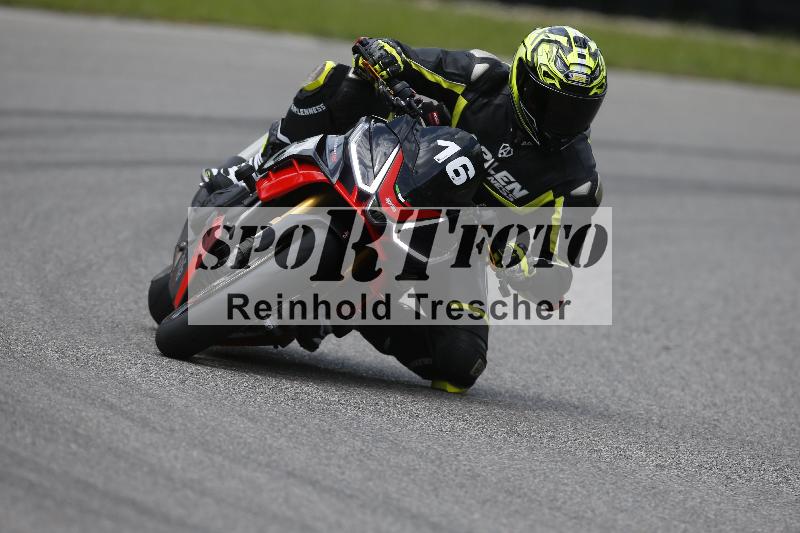 /Archiv-2024/29 12.06.2024 MOTO.CH Track Day ADR/Gruppe gelb/16